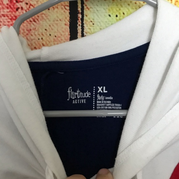 Flirtitude athletic women’s short sleeve croptop - Picture 3 of 3